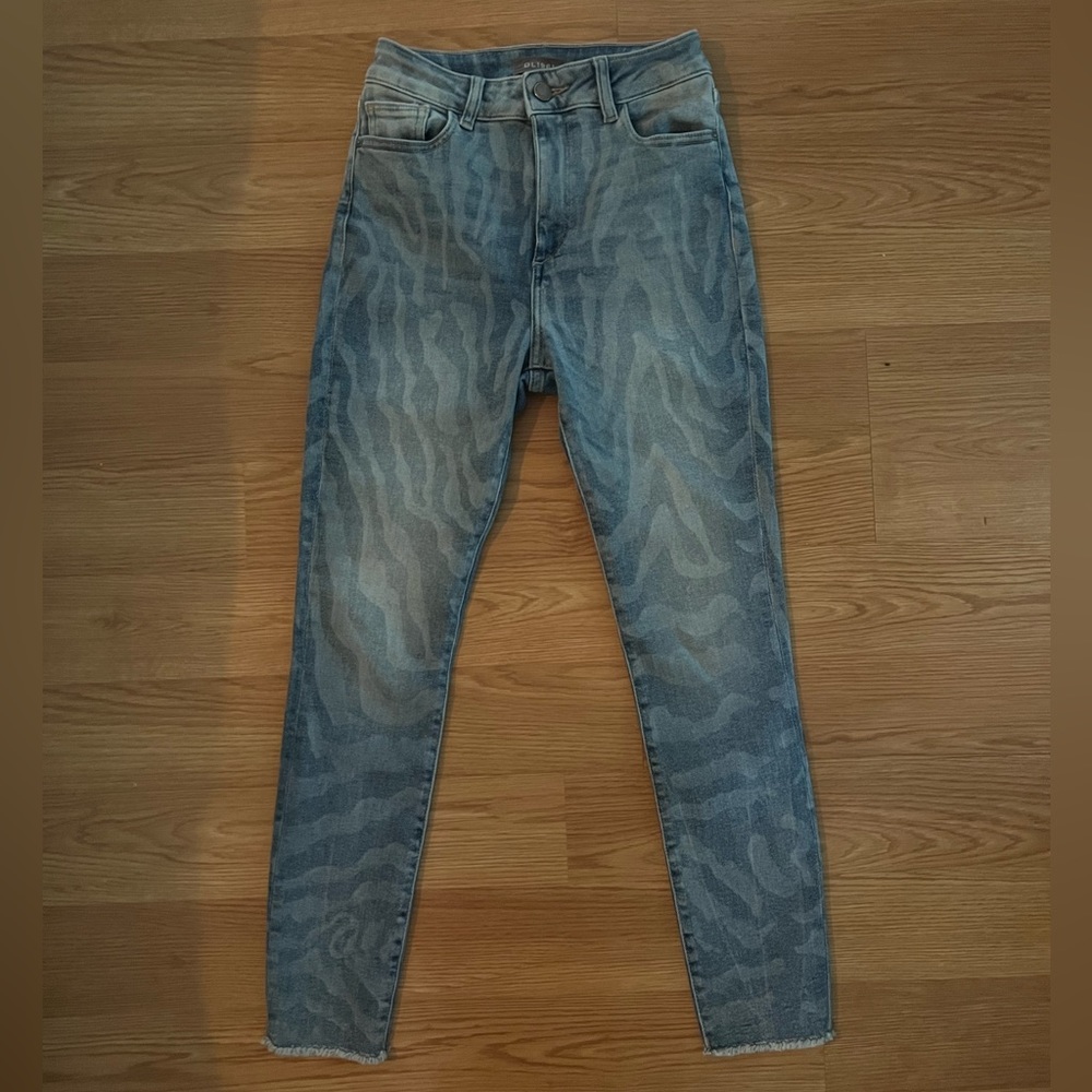 DL1961 Farrow High Rise Skinny Jean zebra 26